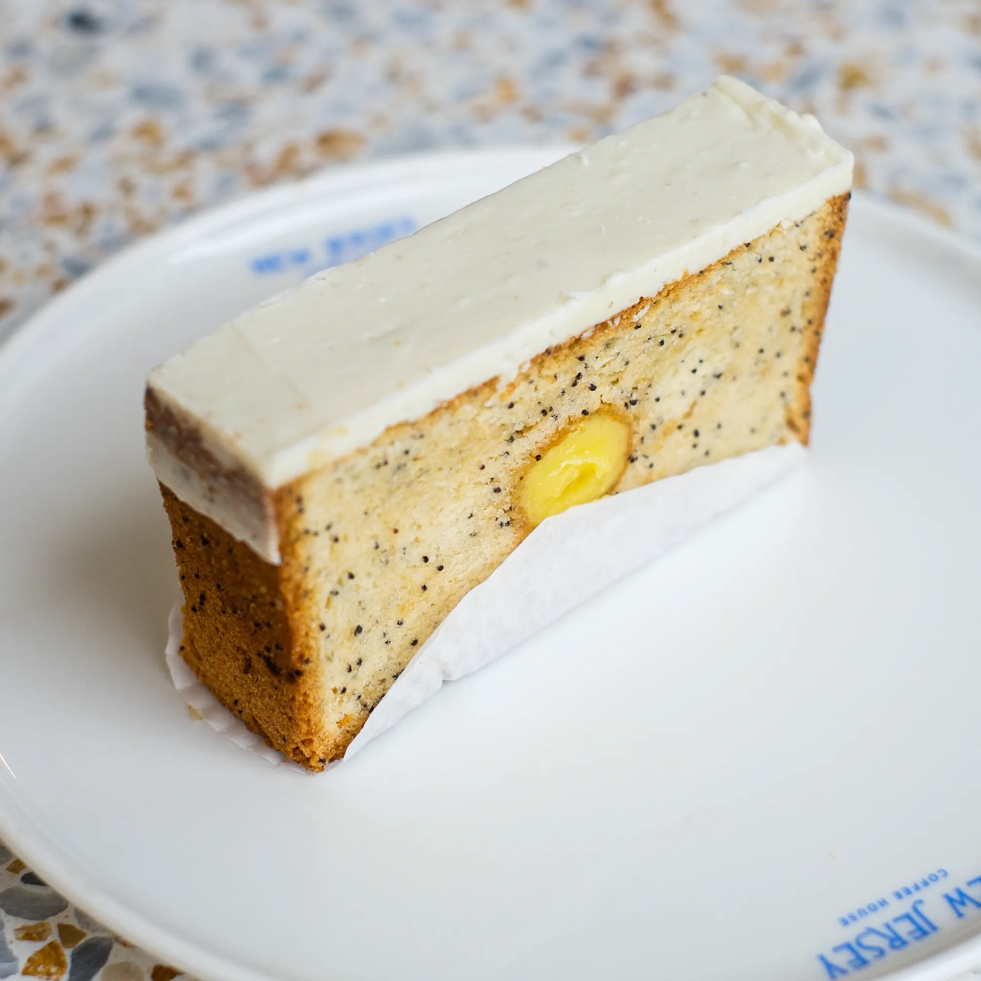 Limonlu Haşhaşlı Kek